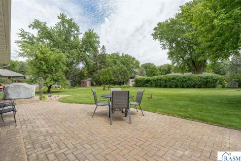 1810 Candi Lane North Mankato MN 56003