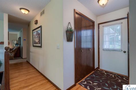1810 Candi Lane North Mankato MN 56003