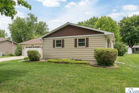 1810 Candi Lane North Mankato MN 56003