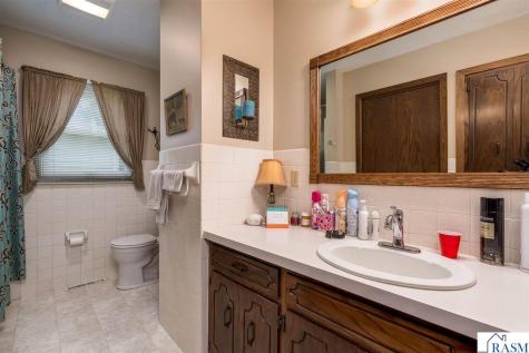 1810 Candi Lane North Mankato MN 56003