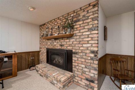 1810 Candi Lane North Mankato MN 56003