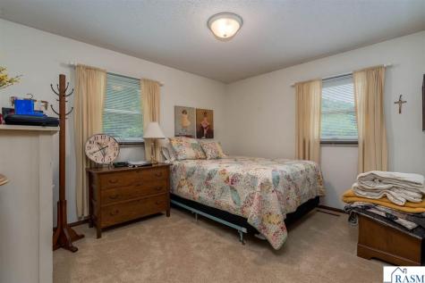 1810 Candi Lane North Mankato MN 56003