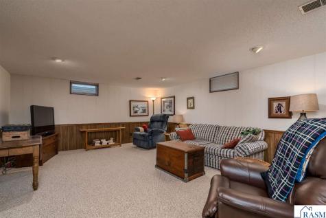 1810 Candi Lane North Mankato MN 56003
