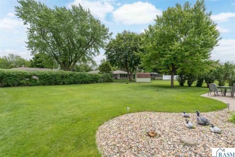 1810 Candi Lane North Mankato MN 56003