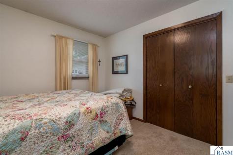 1810 Candi Lane North Mankato MN 56003