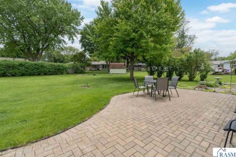 1810 Candi Lane North Mankato MN 56003
