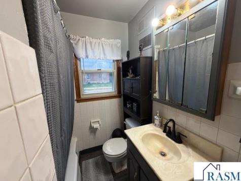 1604 N 2nd Street Mankato MN 56001