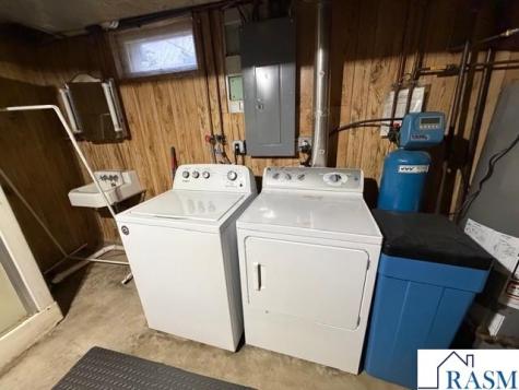 1604 N 2nd Street Mankato MN 56001