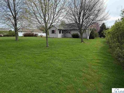 510 Valley View Drive Courtland MN 56021
