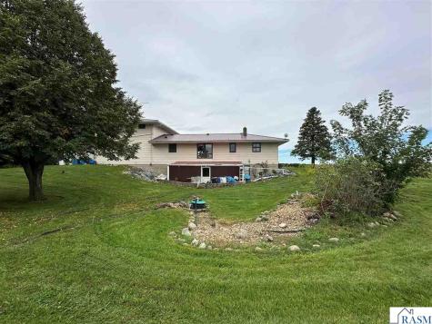 34544 740th Avenue St. James MN 56081-1705