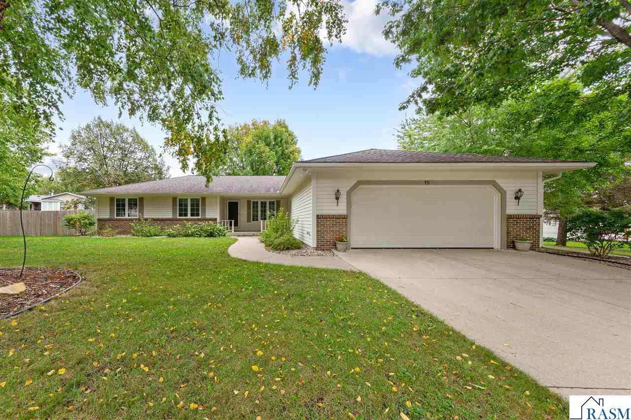 15 Caroletta Court Mankato MN 56001