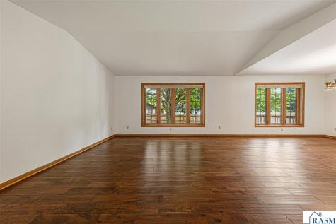 15 Caroletta Court Mankato MN 56001