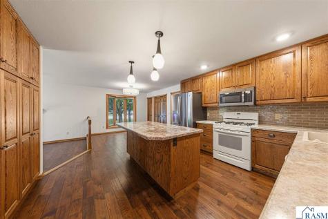 15 Caroletta Court Mankato MN 56001