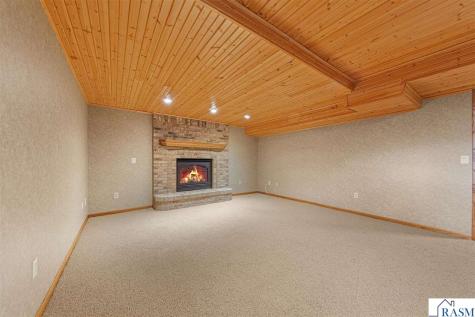 15 Caroletta Court Mankato MN 56001