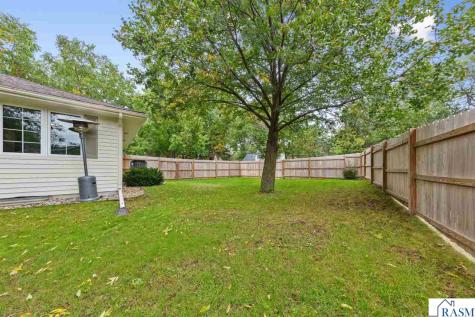 15 Caroletta Court Mankato MN 56001