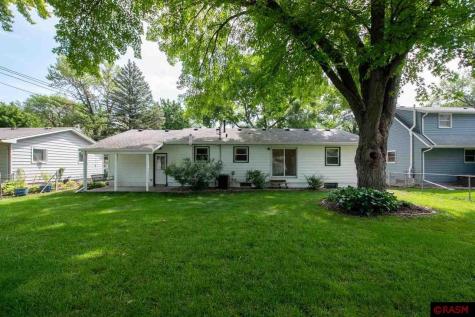 132 Marabou Drive Mankato MN 56001