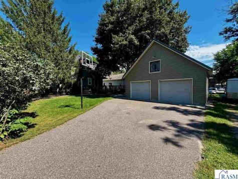 328 W Grace Street St. Peter MN 56082