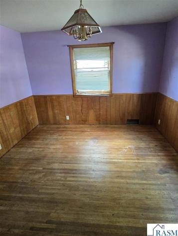 814 S 4th Avenue St. James MN 56081