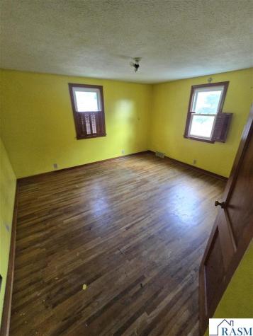 814 S 4th Avenue St. James MN 56081