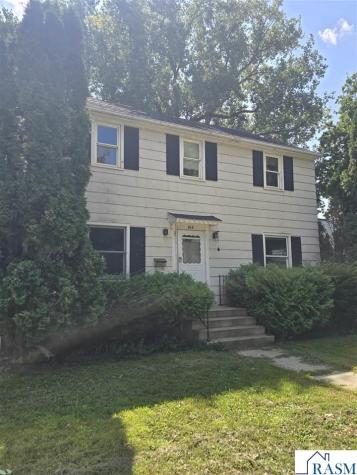 814 S 4th Avenue St. James MN 56081