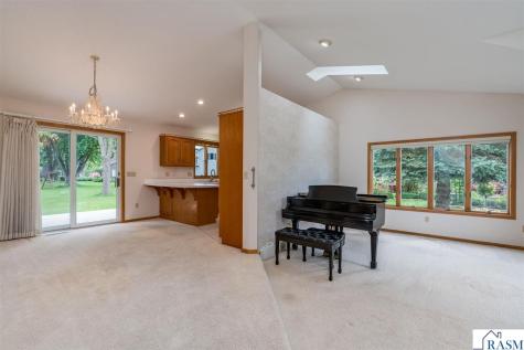 2286 Northridge Drive North Mankato MN 56003