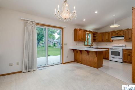 2286 Northridge Drive North Mankato MN 56003