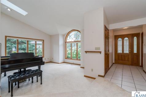 2286 Northridge Drive North Mankato MN 56003