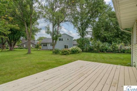 2286 Northridge Drive North Mankato MN 56003