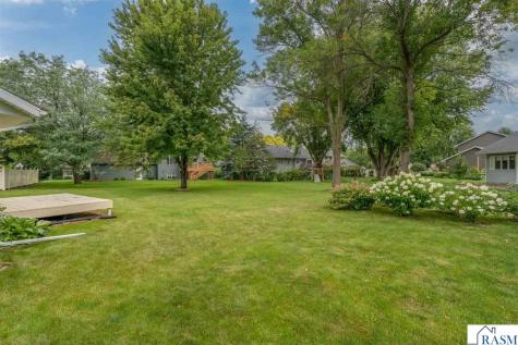 2286 Northridge Drive North Mankato MN 56003
