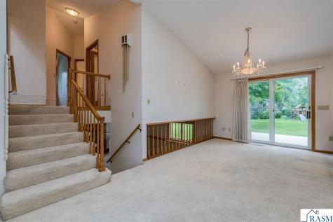 2286 Northridge Drive North Mankato MN 56003