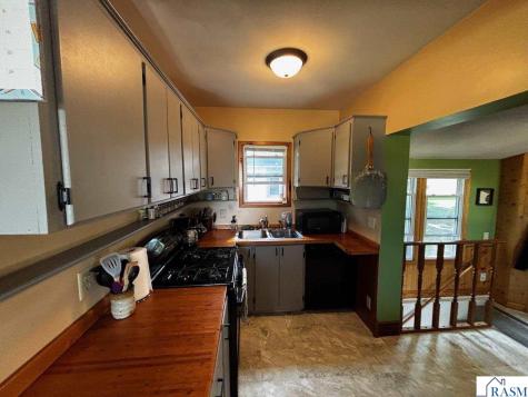 102 W College Avenue St. Peter MN 56082
