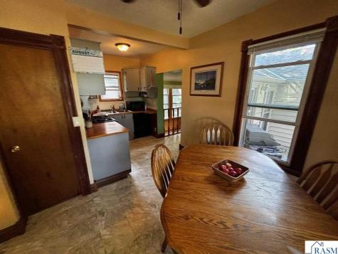 102 W College Avenue St. Peter MN 56082