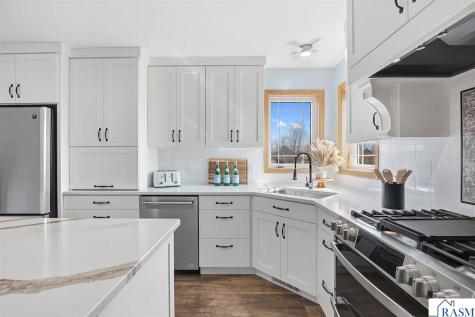 120 Callaway Court Mankato MN 56001