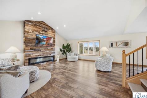 120 Callaway Court Mankato MN 56001