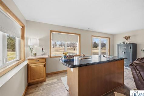 120 Callaway Court Mankato MN 56001