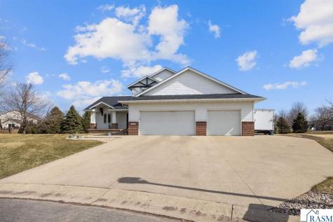120 Callaway Court Mankato MN 56001