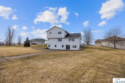 120 Callaway Court Mankato MN 56001