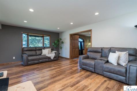 432 3rd Avenue Pemberton MN 56078
