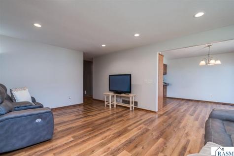 432 3rd Avenue Pemberton MN 56078