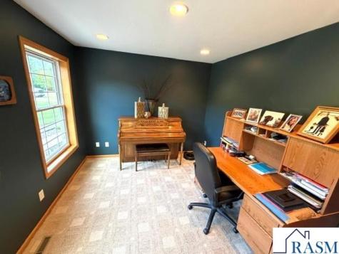1617 W 9th Street Albert Lea MN 56007