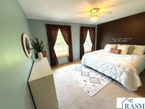 1617 W 9th Street Albert Lea MN 56007