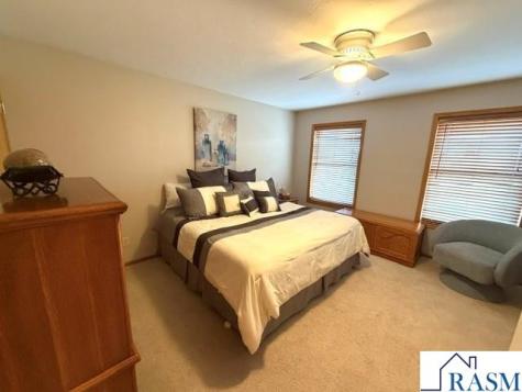 1617 W 9th Street Albert Lea MN 56007