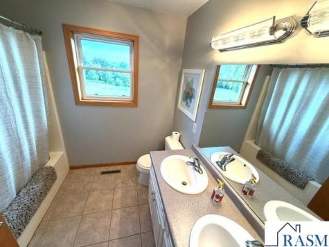 1617 W 9th Street Albert Lea MN 56007