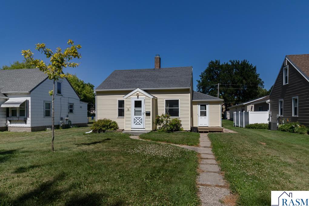 921 S Jefferson Street New Ulm MN 56073