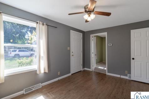 921 S Jefferson Street New Ulm MN 56073