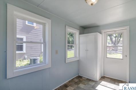 921 S Jefferson Street New Ulm MN 56073