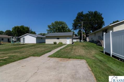 921 S Jefferson Street New Ulm MN 56073