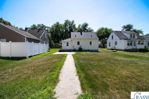 921 S Jefferson Street New Ulm MN 56073