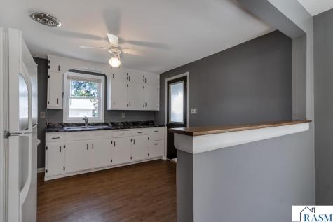 921 S Jefferson Street New Ulm MN 56073