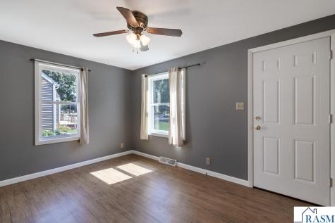 921 S Jefferson Street New Ulm MN 56073